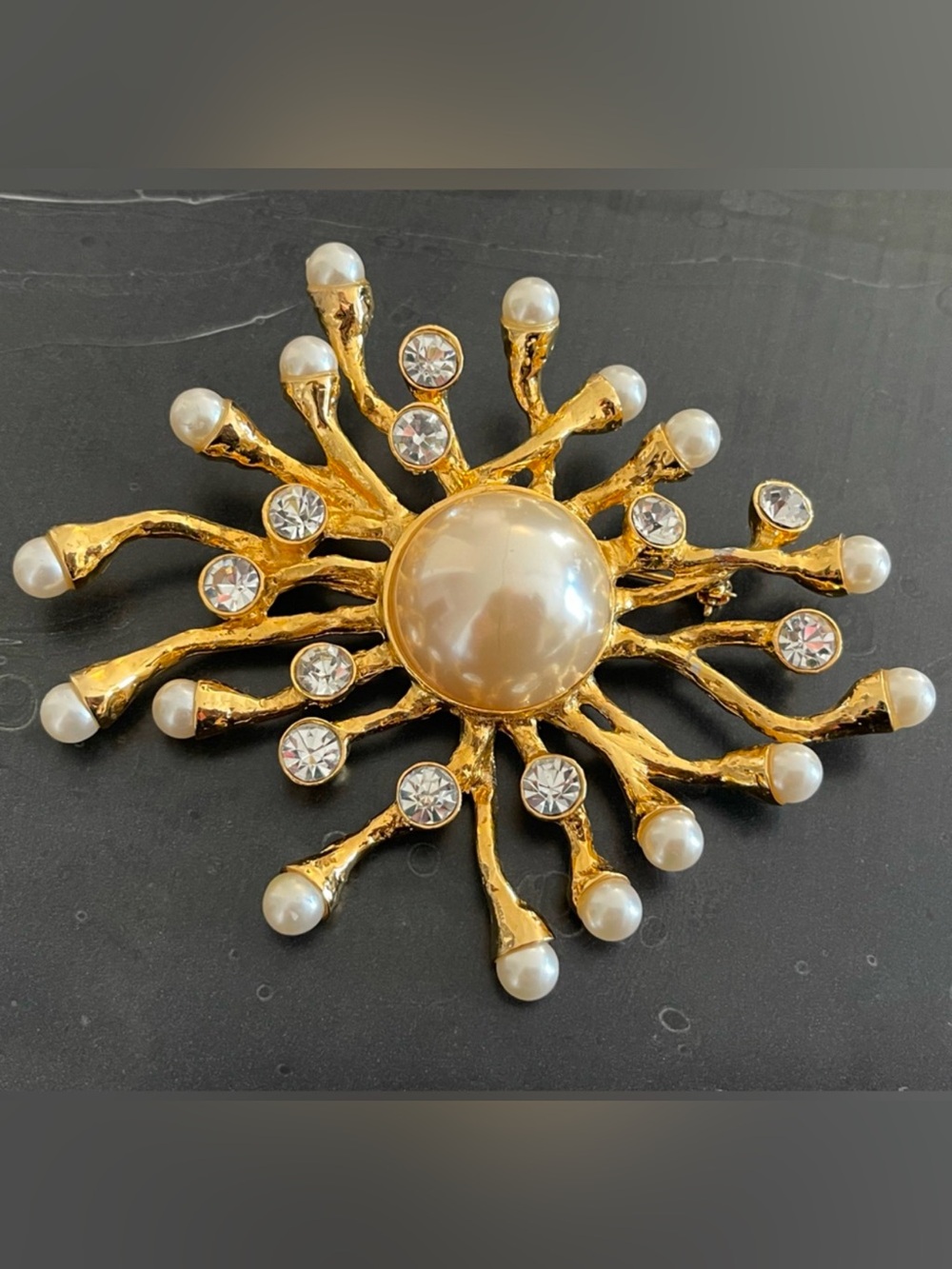 Les Bernard rare vintage elegant brooch for Vogue
